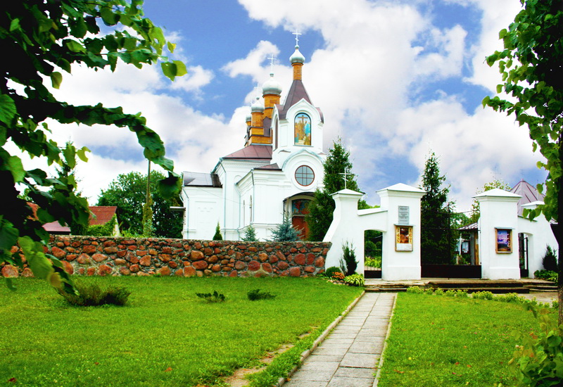 Высоковская Крестовоздвиженская церковь