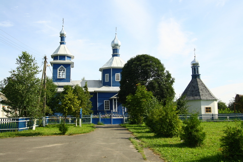 Church of Trinity in Dvorets