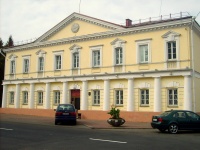 Russian tavern building