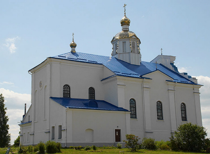 Ляданская Благовещенская церковь с монастырем