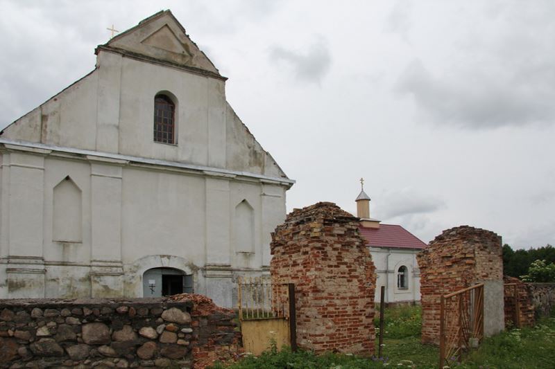 Храм Успения Пресвятой Богородицы в д. Плебань